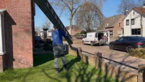Schoorsteen onderhoud Zutphen ladder bus
